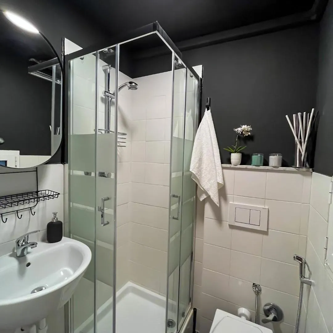 Elegante Trilocale Zona Acquario-Ianuamaris Genova Apartment Italy